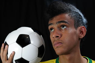 开云集团中国官网-NBA最佳新秀竞争激烈 三人数据旗鼓相当，nba最佳新秀含金量